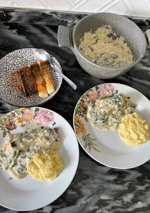 Foto resep Salmon with creamy mushroom sauce
