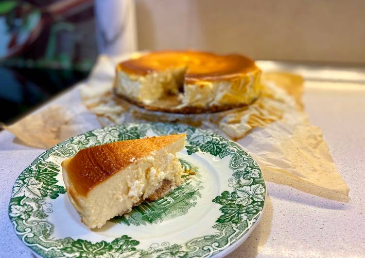 Tarta de queso al horno con galleta