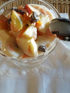 Una foto de Postre de manzanas con crema