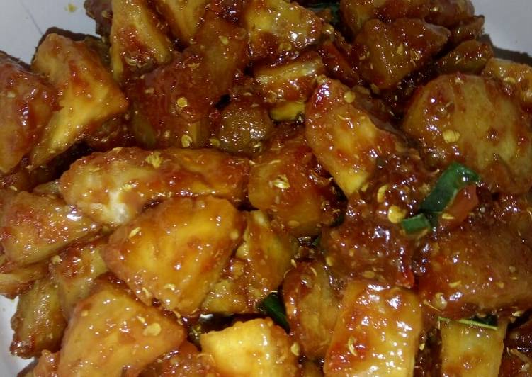 Singkong hot spicy (cocok buat camilan & dipadukan dg nasi)