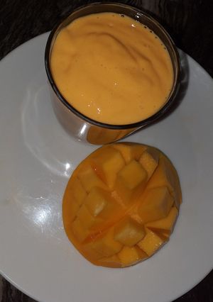 A picture of Mango lassi.