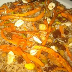 A picture of Kabuli pulao (afghani pulao).