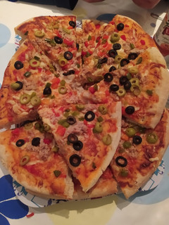 Una foto de Pizza delicia... Atún, pimiento y aceituna