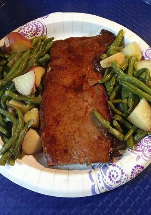 A picture of Top Round Steak with Green Beans and Potatoes.