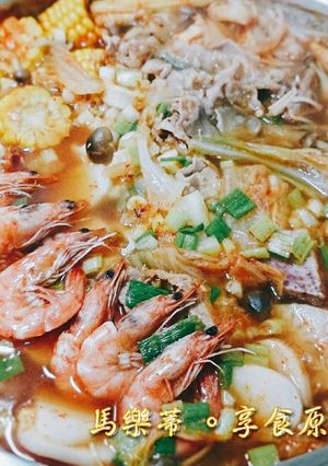 熱呼呼火鍋 [ 韓式海泡菜鍋] 的食譜成品照片