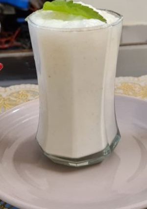 लस्सी (Lassi recipe in Hindi) रेसिपी मुख्य फोटो