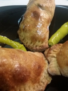 Una foto de Empanadillas picantes de atún y champiñones
