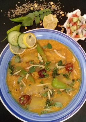 A picture of Chana dal lauki.