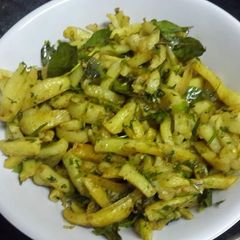 A picture of Coriander aloo.