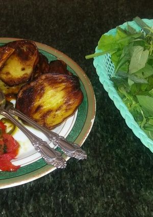 عکسی از دستور خوراک گوجه و بادمجان