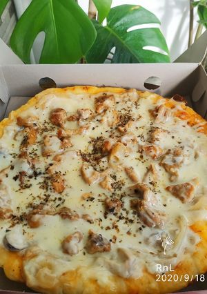 Foto resep Pizza Teflon Empuk Topping Creamy Ayam Jamur