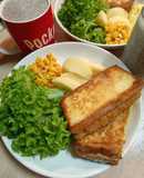 輕食玉米粒法式吐司時蔬拼盤早餐