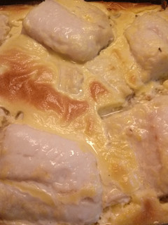 Una foto de Bacalao al horno con mayonesa de cúrcuma#mirecetario