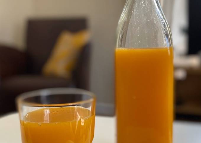 My mum’s refreshing orange juice with lemon 🍋 🍊
