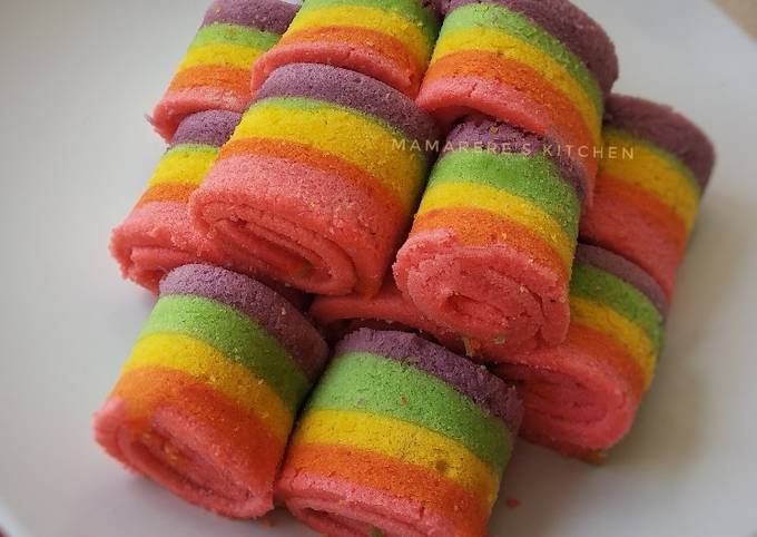 Mini Rainbow Roll Cake