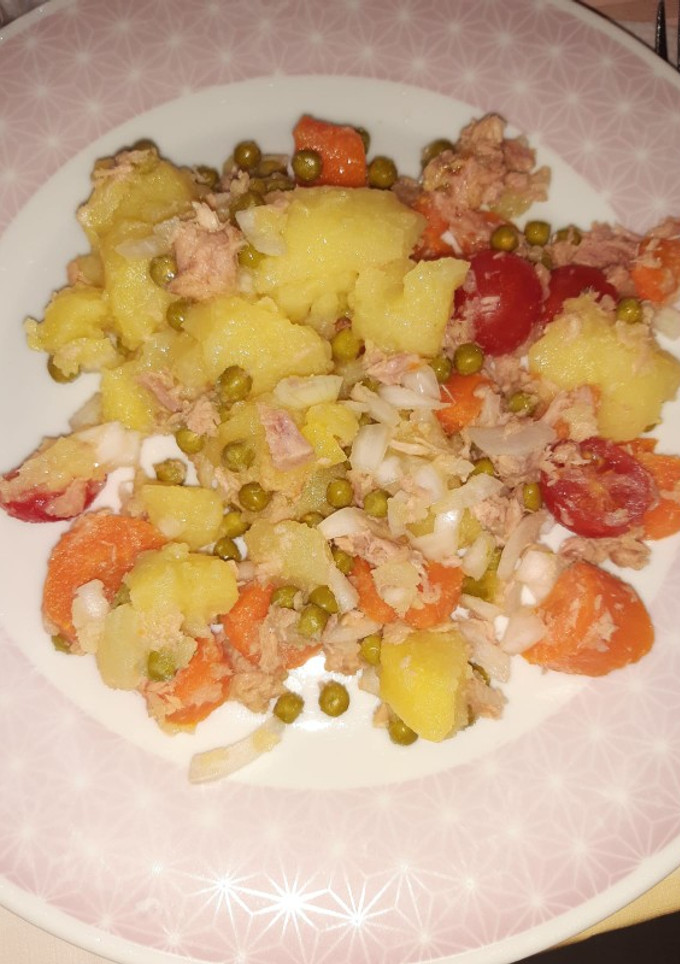 Una foto de Ensalada de patata simple