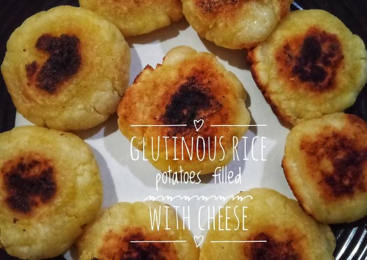 72. Glutinous Rice Flour Potatoes Filled with Cheese