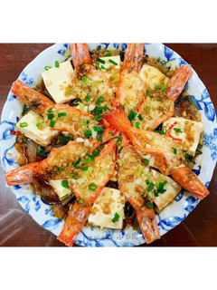 蒜蓉鮮蝦粉絲豆腐煲 的食譜成品照片