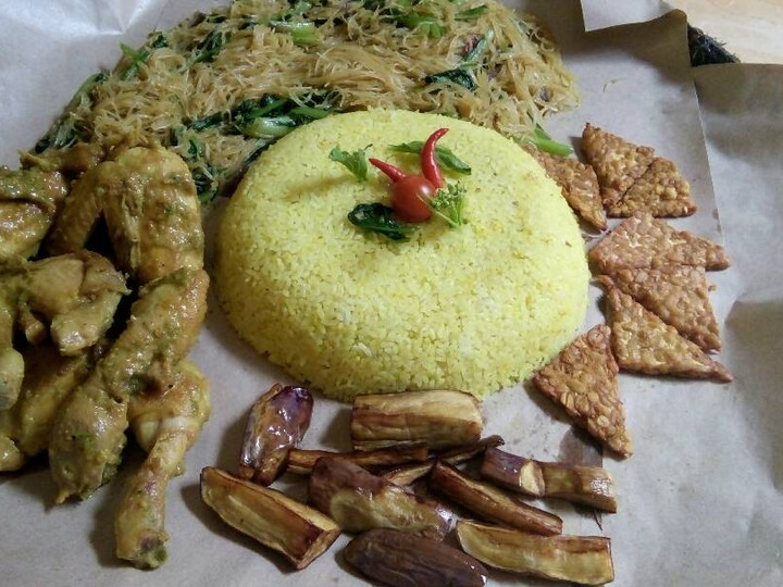 Resep: Nasi kuning rice cooker Praktis