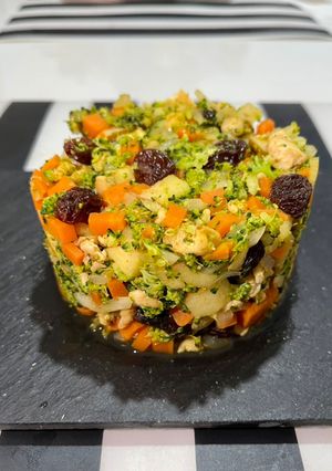 Una foto de Tartar de Brócoli y Pollo Crunchy