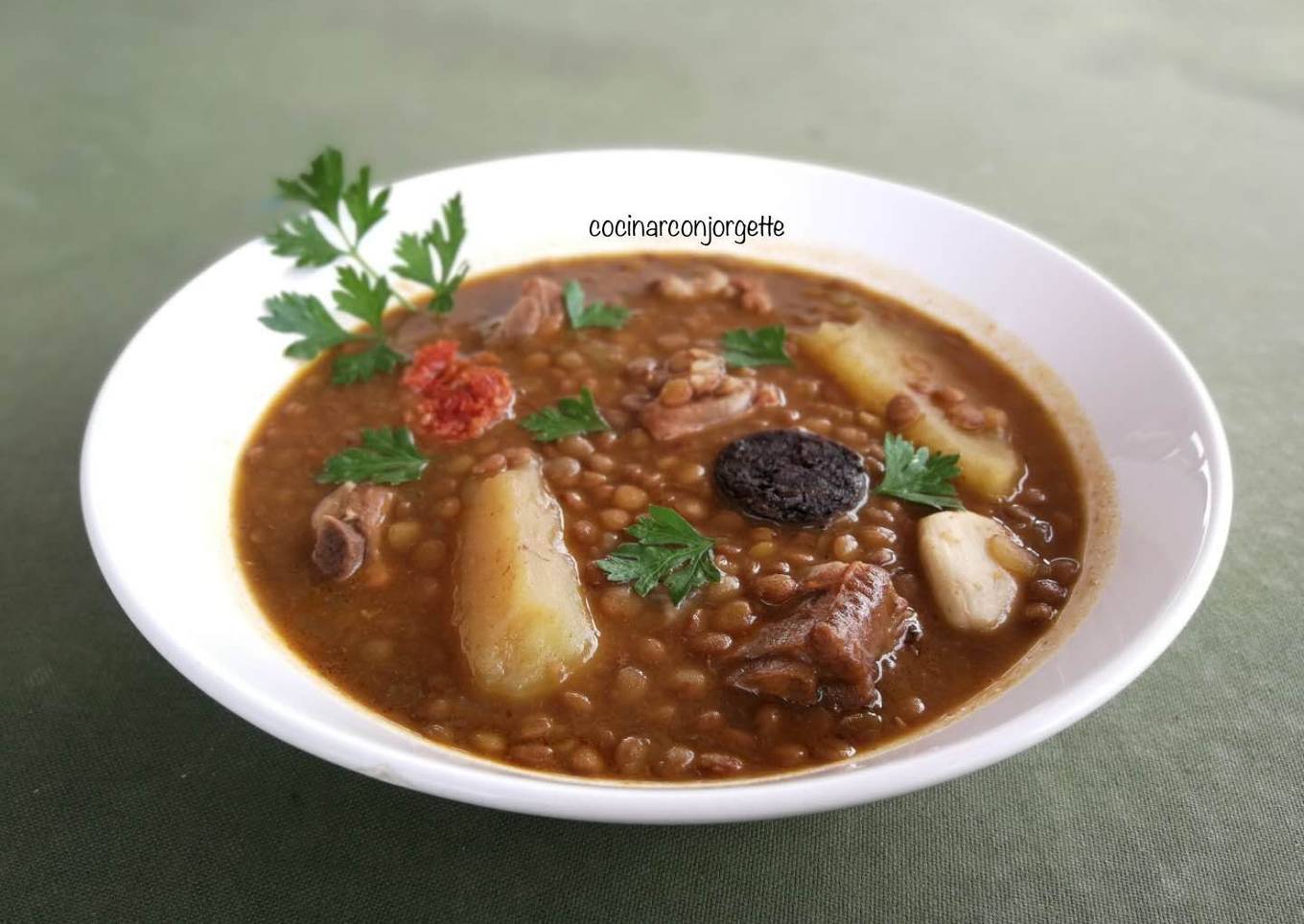 Potaje de lentejas con matanza de cerdo