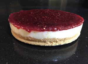 Foto principal de Tarta de queso 🧀 con mermelada de fresa 🍓 o frambuesa