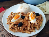 Ají de gallina {plato tradicional peruano}