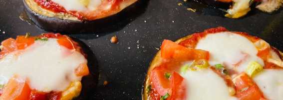 Padlizsán pizza