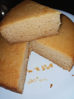A picture of Mango cake.