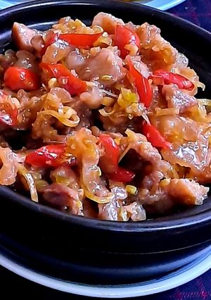 Hình của món Thịt ba chỉ kho mắm ruốc.
