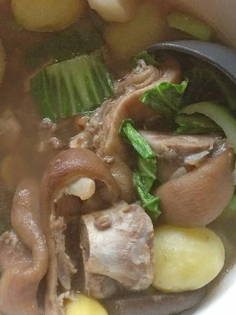 Easy Steps Prepare Recipes Pork hock vege stew the Delicious Can Pamper Your Tongue.