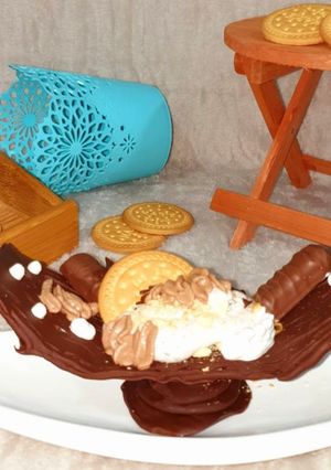 A picture of ChocoNut Delight(in handmade chocolate tray).