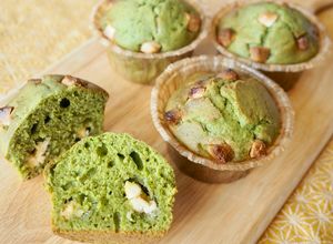 Una foto de Muffins de matcha (抹茶マフィン) / Postre japonés🍵