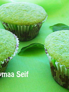 A picture of Spinach cupcakes.