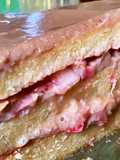 Bolo branco com recheio de morango 🍓