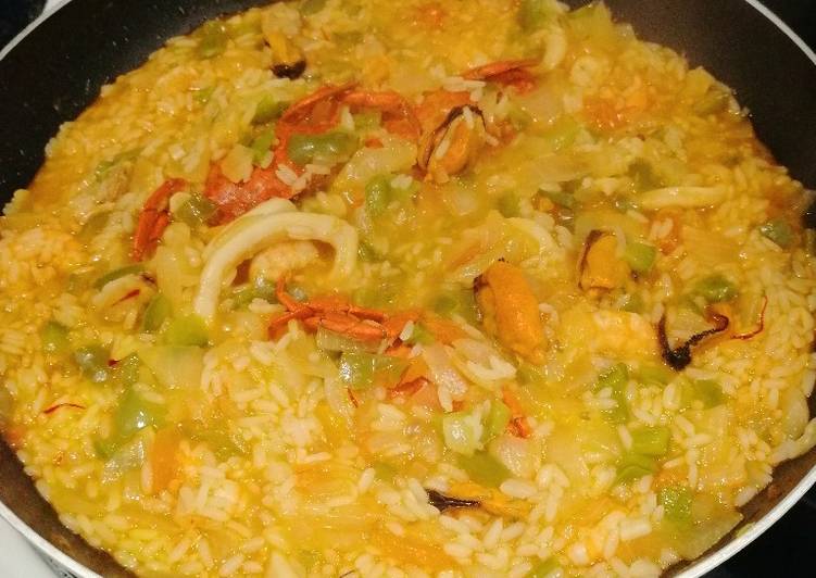 Paella de marisco