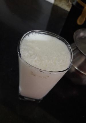 A picture of Mithi lassi.