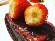 Une photo de gâteau chocolat stevia