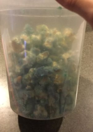 A picture of Funfedy popcorn.