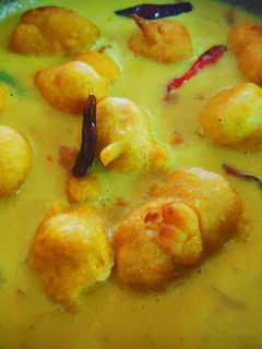 पंजाबी कढ़ी पकौड़ा (Punjabi kadhi pakoda recipe in hindi) रेसिपी मुख्य फोटो