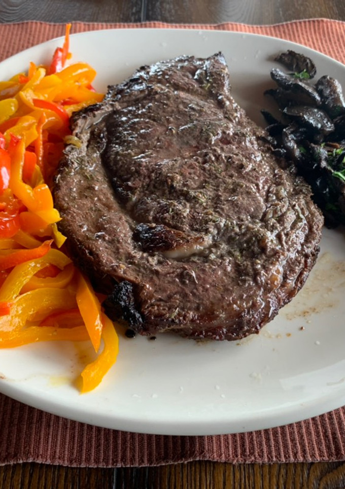Una foto de Bistec al horno de leña