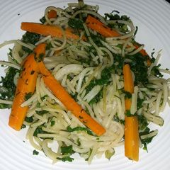 Spaghetti with carrot A picture of Spaghetti with carrot.