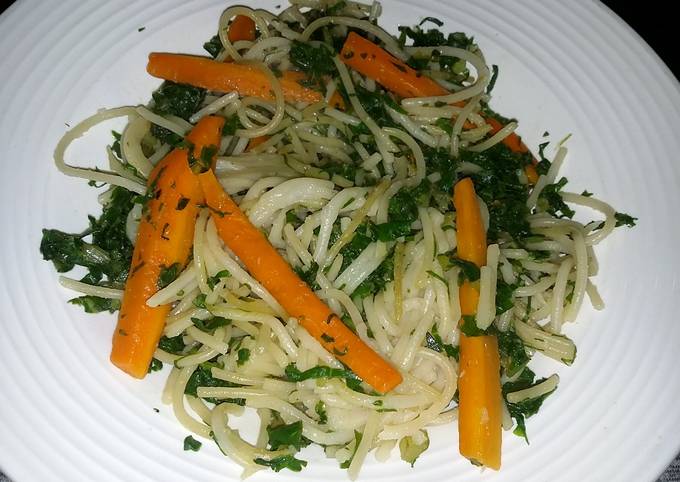 Spaghetti with carrot