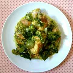 A picture of Ayam Cabe ijo.