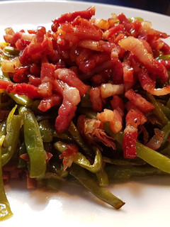 Una foto de Judías salteadas con jamón, Bacon y miel