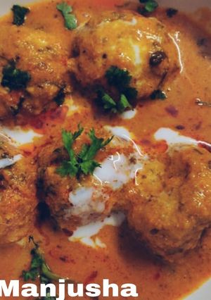 A picture of Malai koftas.