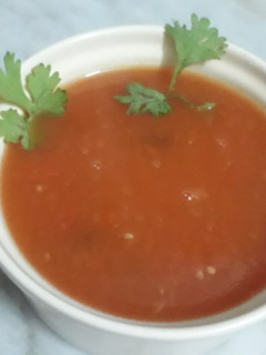 ટોમેટો સૂપ (Tomato soup recipe in gujarati) રેસીપી મુખ્ય ફોટો