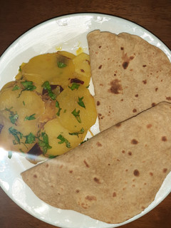 A picture of Quick potato veggie with chapati 😊(katli with roti) #mycookbook.