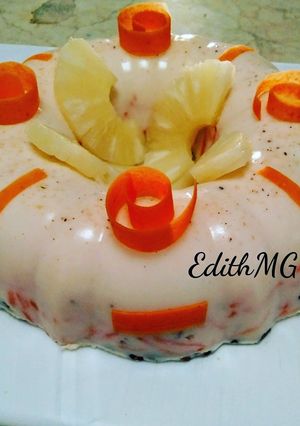 Una foto de Gelatina de piña, zanahoria y nuez