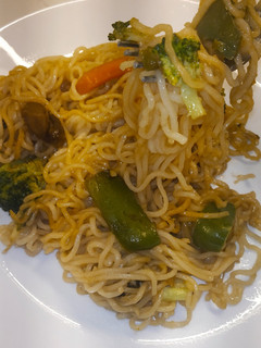 Veg நூடுல்ஸ்(veg noodles recipe in tamil) செய்முறை முக்கிய புகைப்படம்